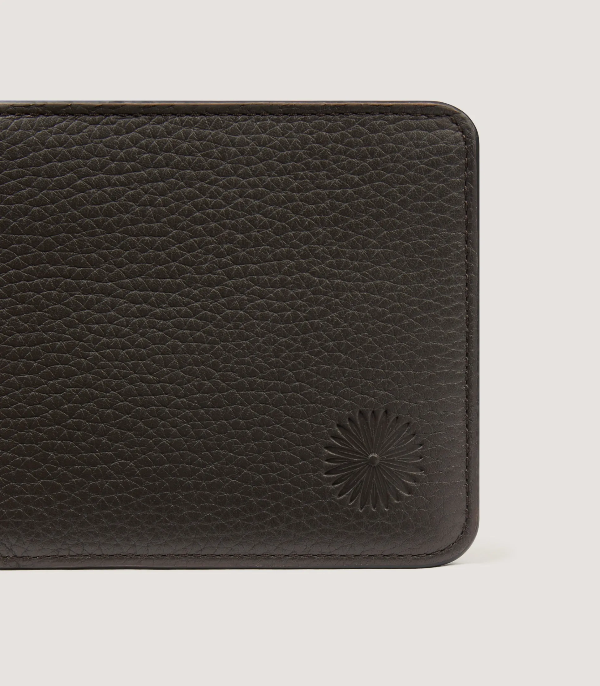 featherburst_billfold_wallet_in_dark_brown_2.webp Purdey Featherburst Billfold Wallet In Dark Brown