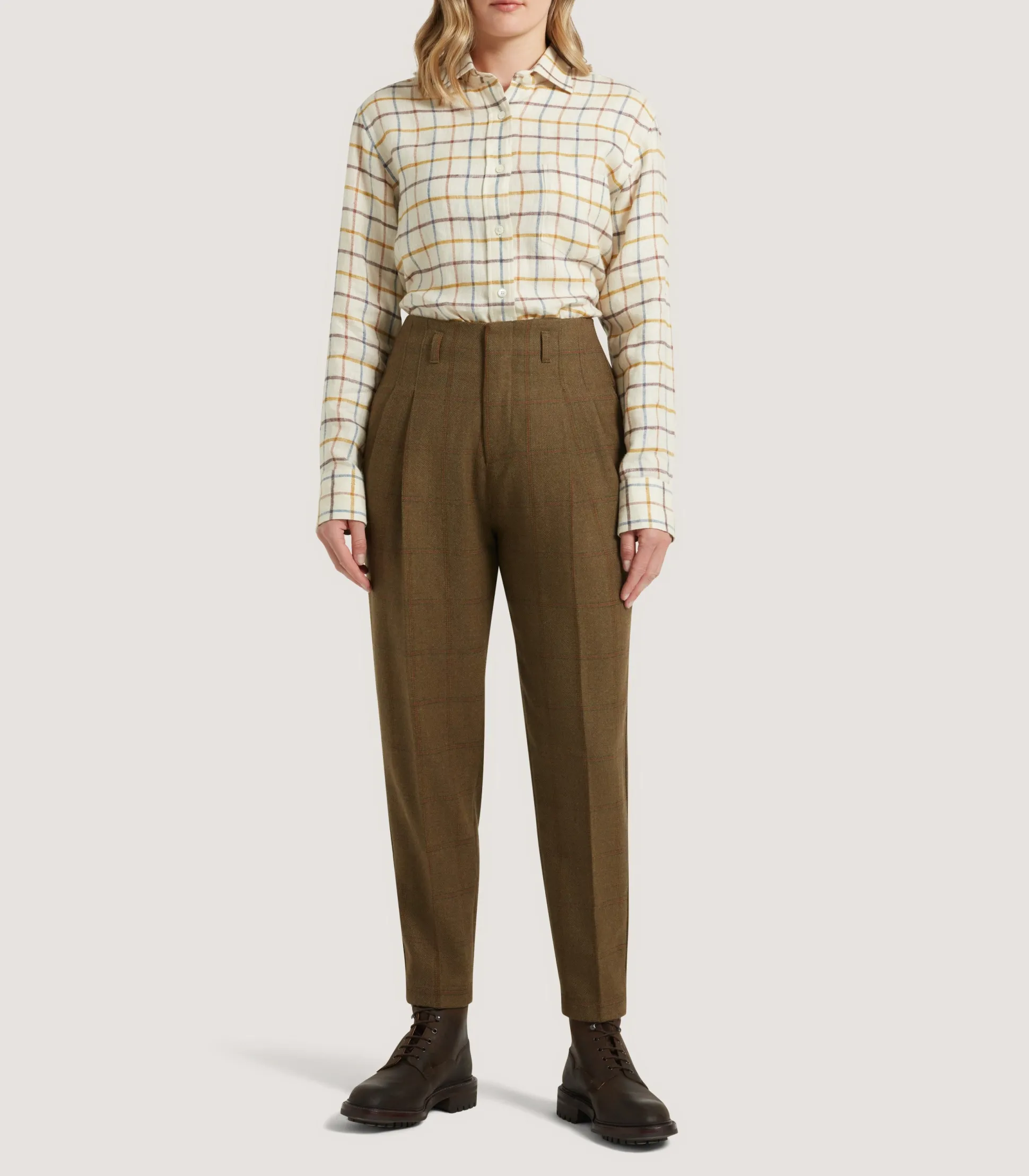 womens_technical_tweed_two_pleat_sporting_trouser_in_lomond_3.webp Women Purdey Women's Technical Tweed Two Pleat Sporting Trouser In Lomond